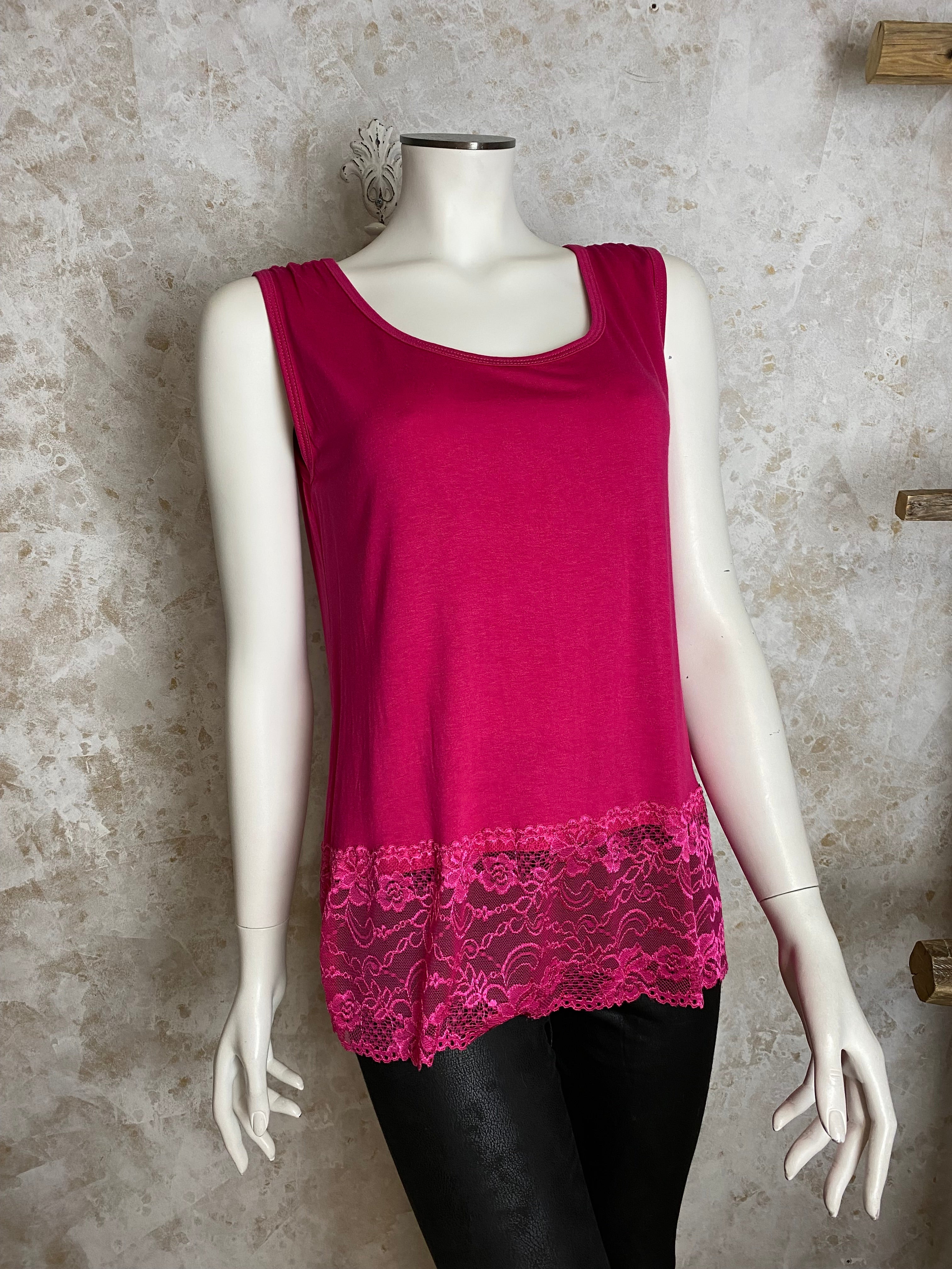 Toppi maglia pluskoko eri värejä - toppi