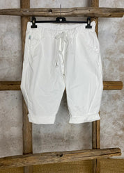 Caprit pluskoko 570 eri värejä 0525 | valkoinen | caprit ja shortsit