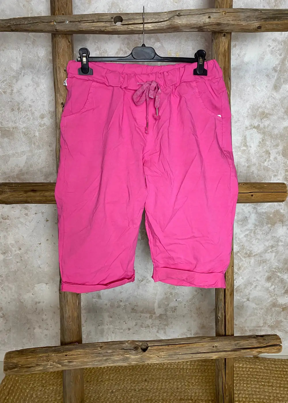 Caprit pluskoko 570 eri värejä 0525 | pinkki | caprit ja shortsit