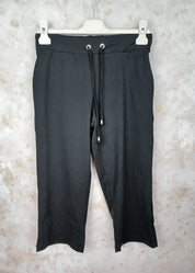 Collegecapri mxo 146 musta - caprit ja legginsit