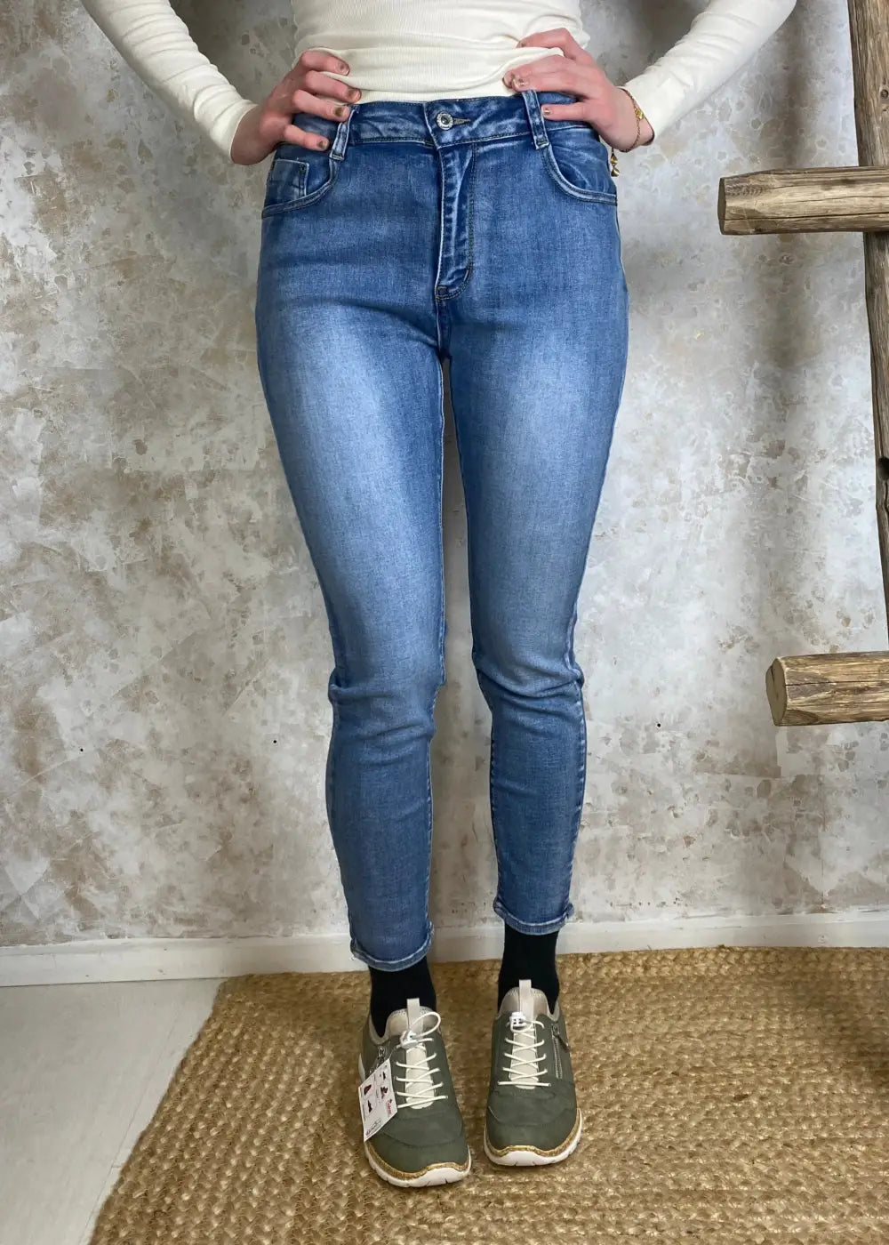 Farkku mapp bow helmirusetti vaalea kulutettu