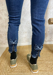 Farkku mapp bow rusetti keskipesu kulutettu