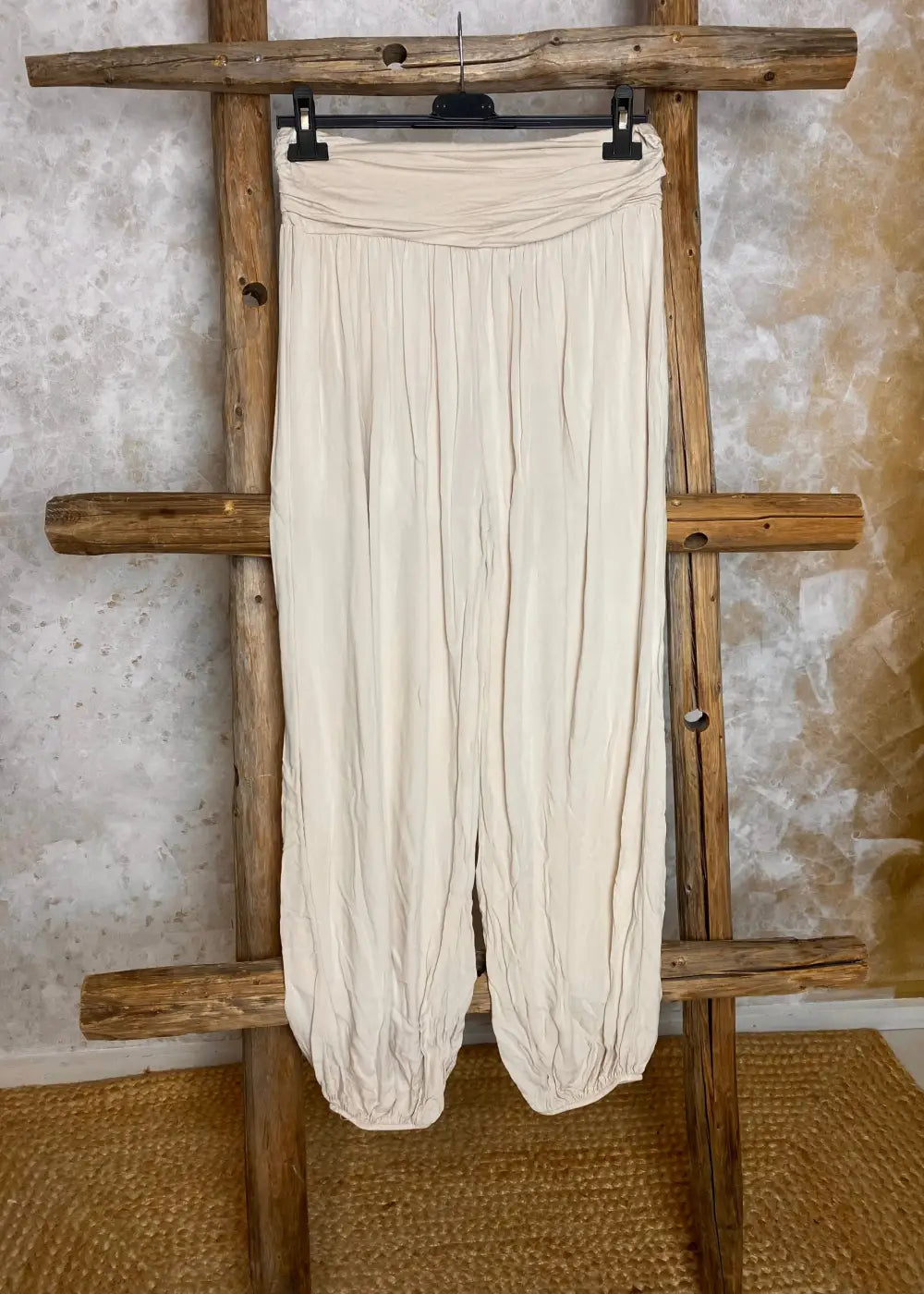 Haaremihousut eri värejä 0525 - beige - housut