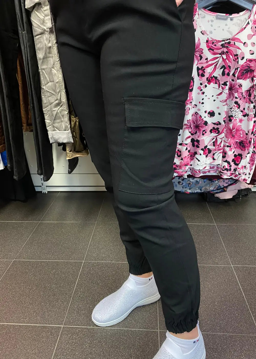 Housut gargo reisitasku musta 0225 | housut