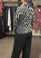 Housut kaffe nikka pliseerattu musta 0923 - housut