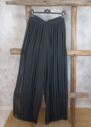 Housut kaffe nikka pliseerattu musta 0923 - housut