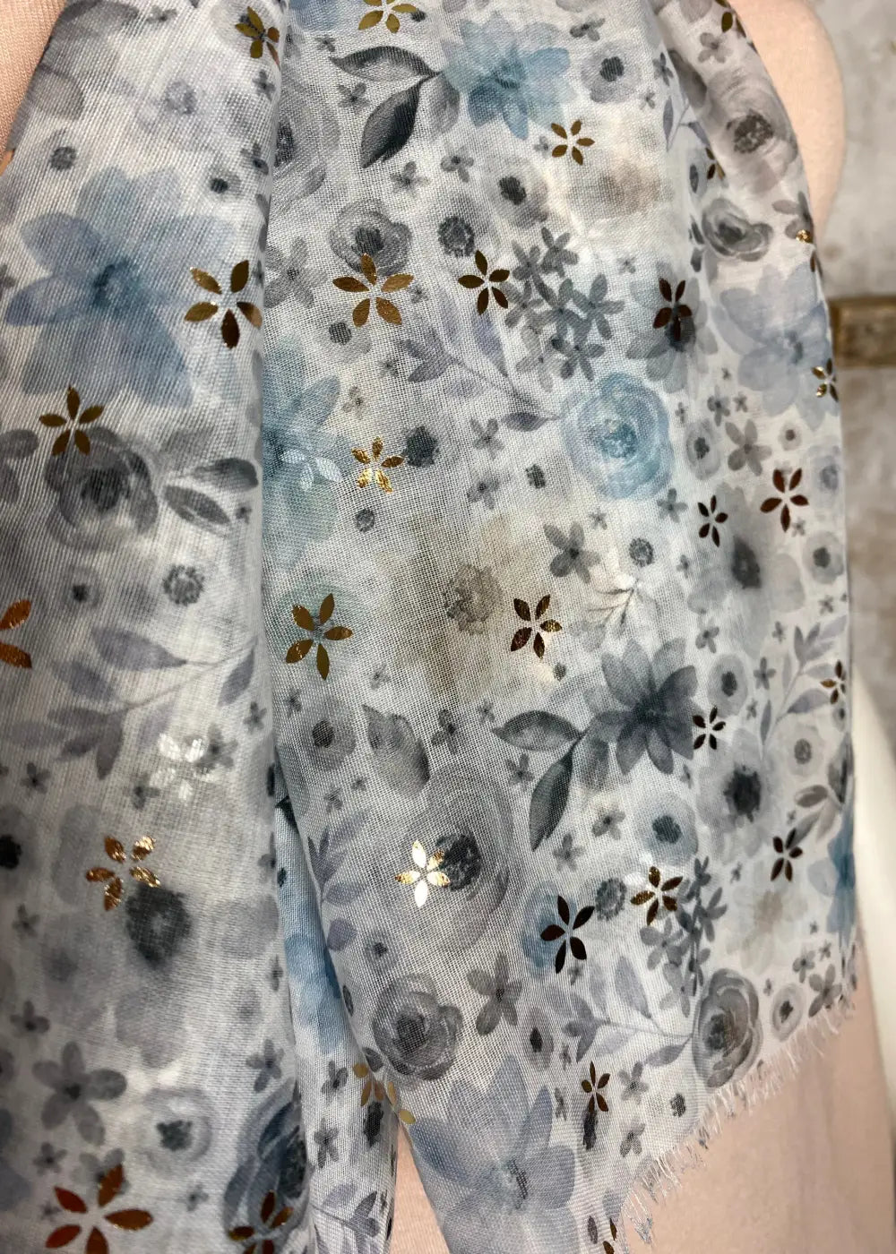 Huivi 113022 siniharmaa 0625 | huivit