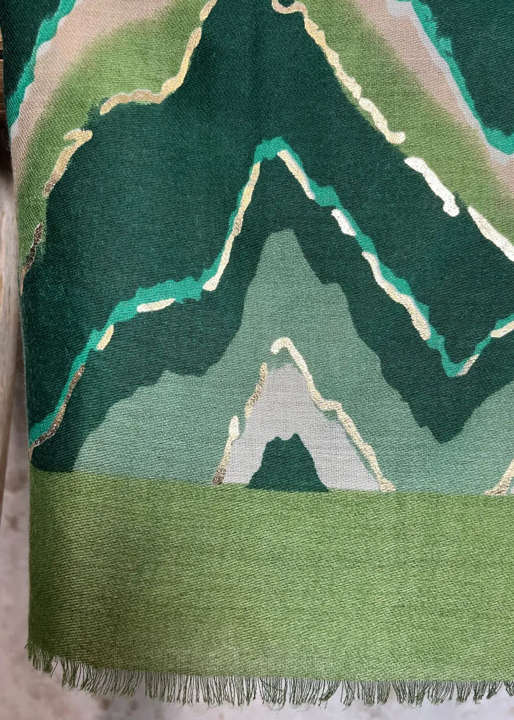 Huivi Edit eri värejä 0925