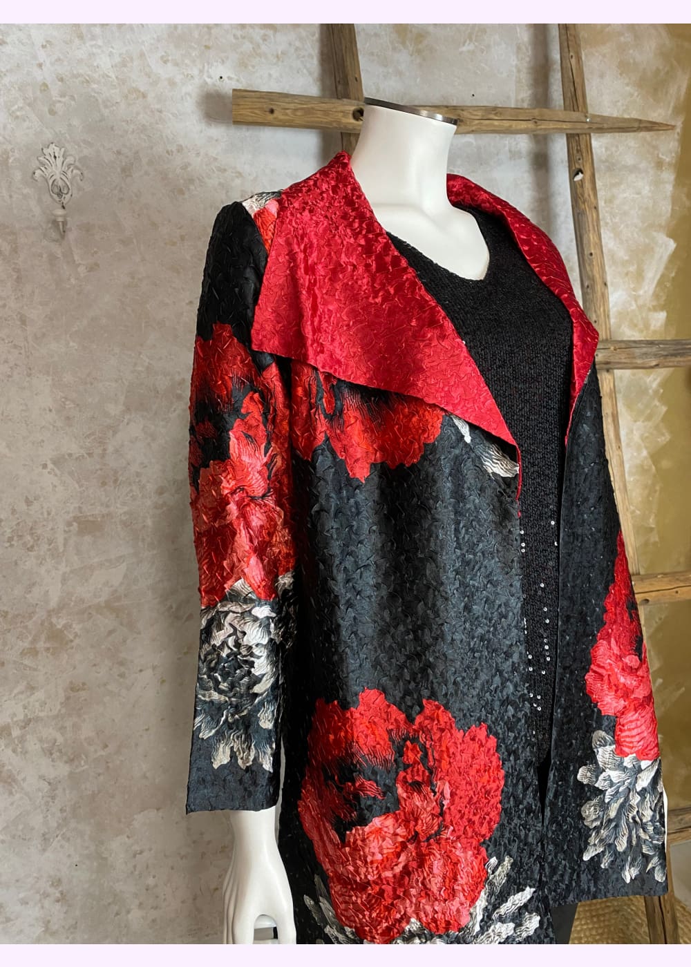 Kääntöjakku red rose punamusta 1124 - takki
