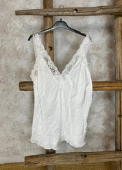 Toppi denisse pluskoko eri värejä 0924 - valkoinen - toppi