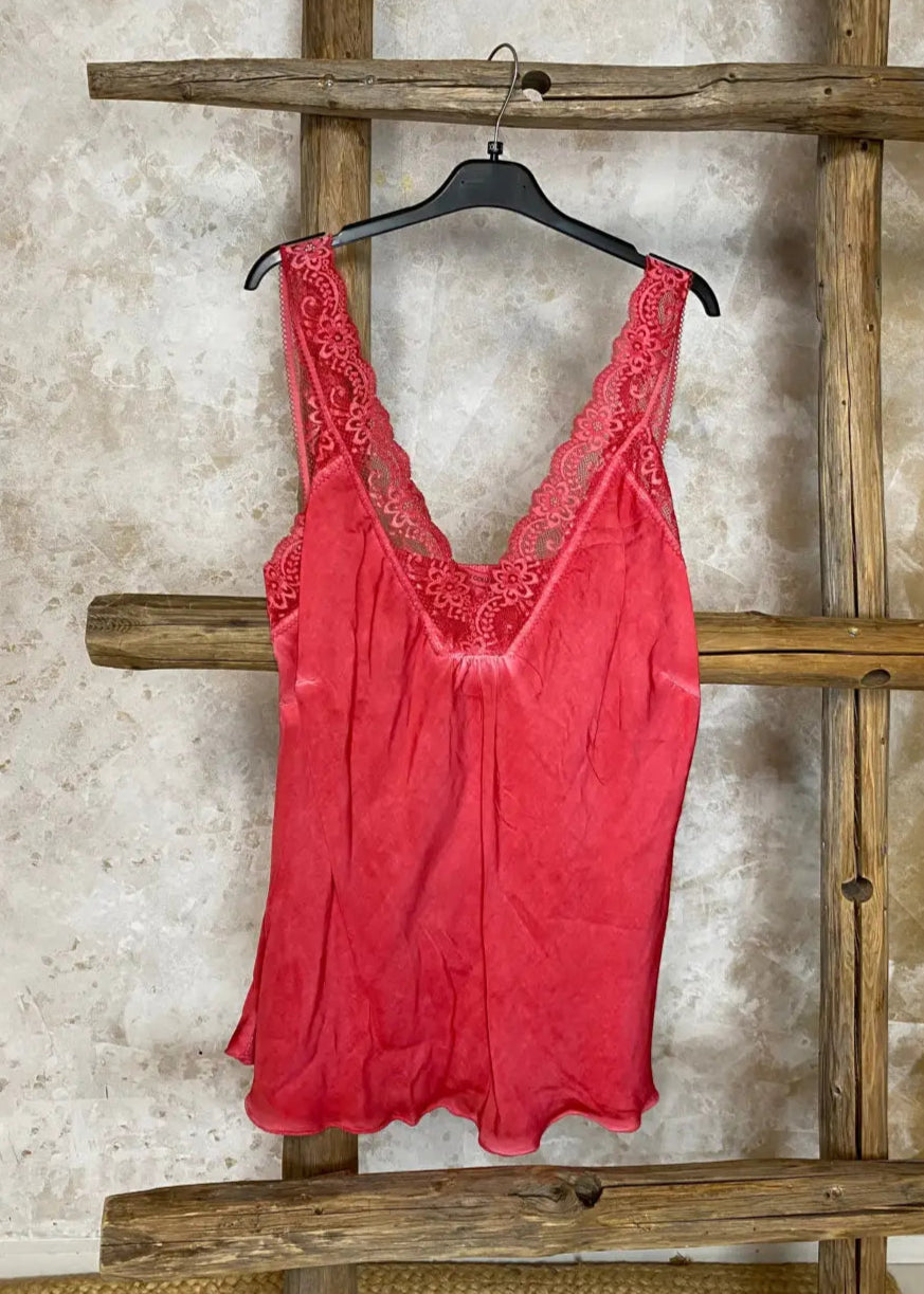 Toppi denisse pluskoko eri värejä 0924 - vadelmanpunainen - toppi