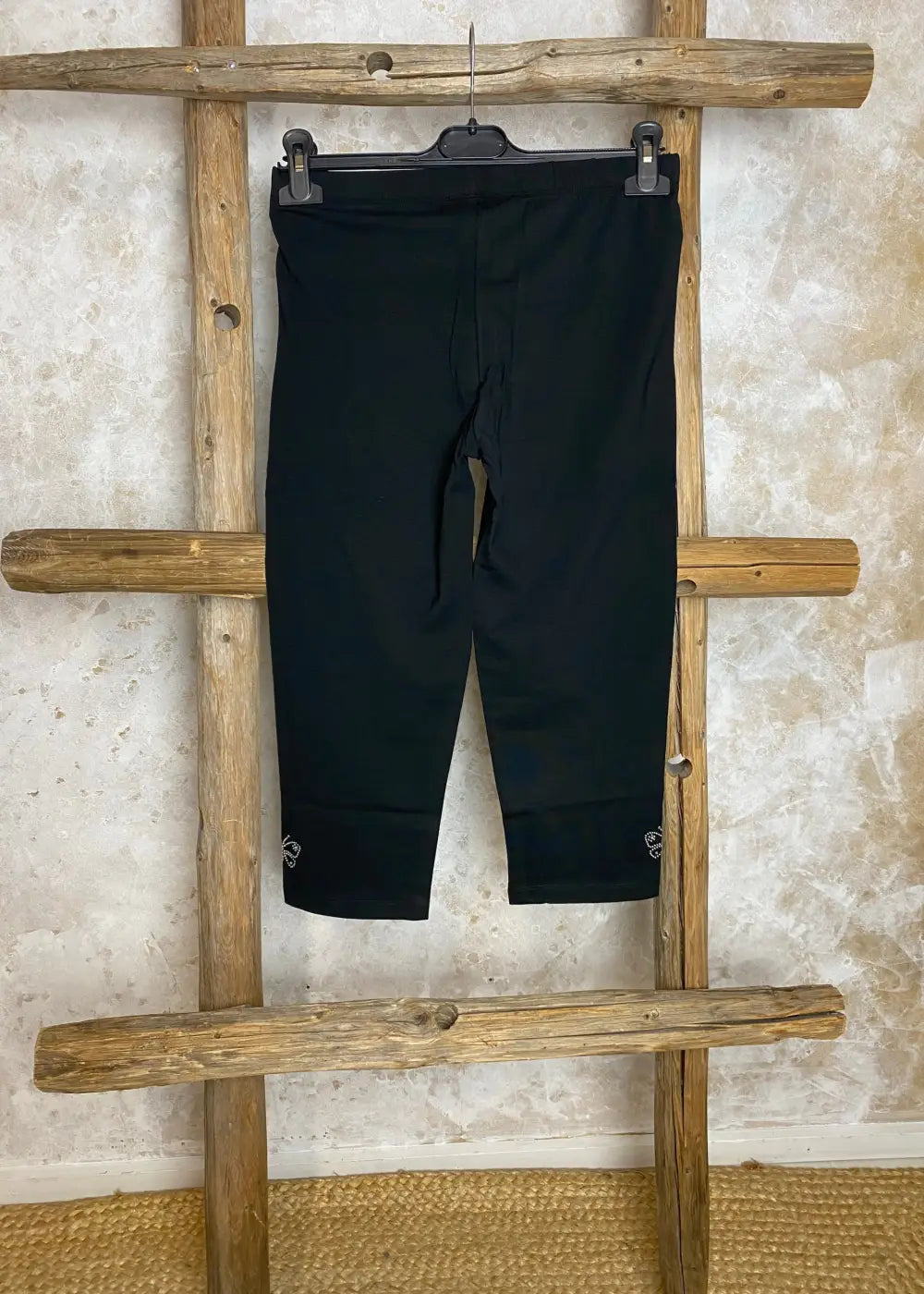 Trikoocapri mxo blingperhonen musta 0425 | caprit ja shortsit