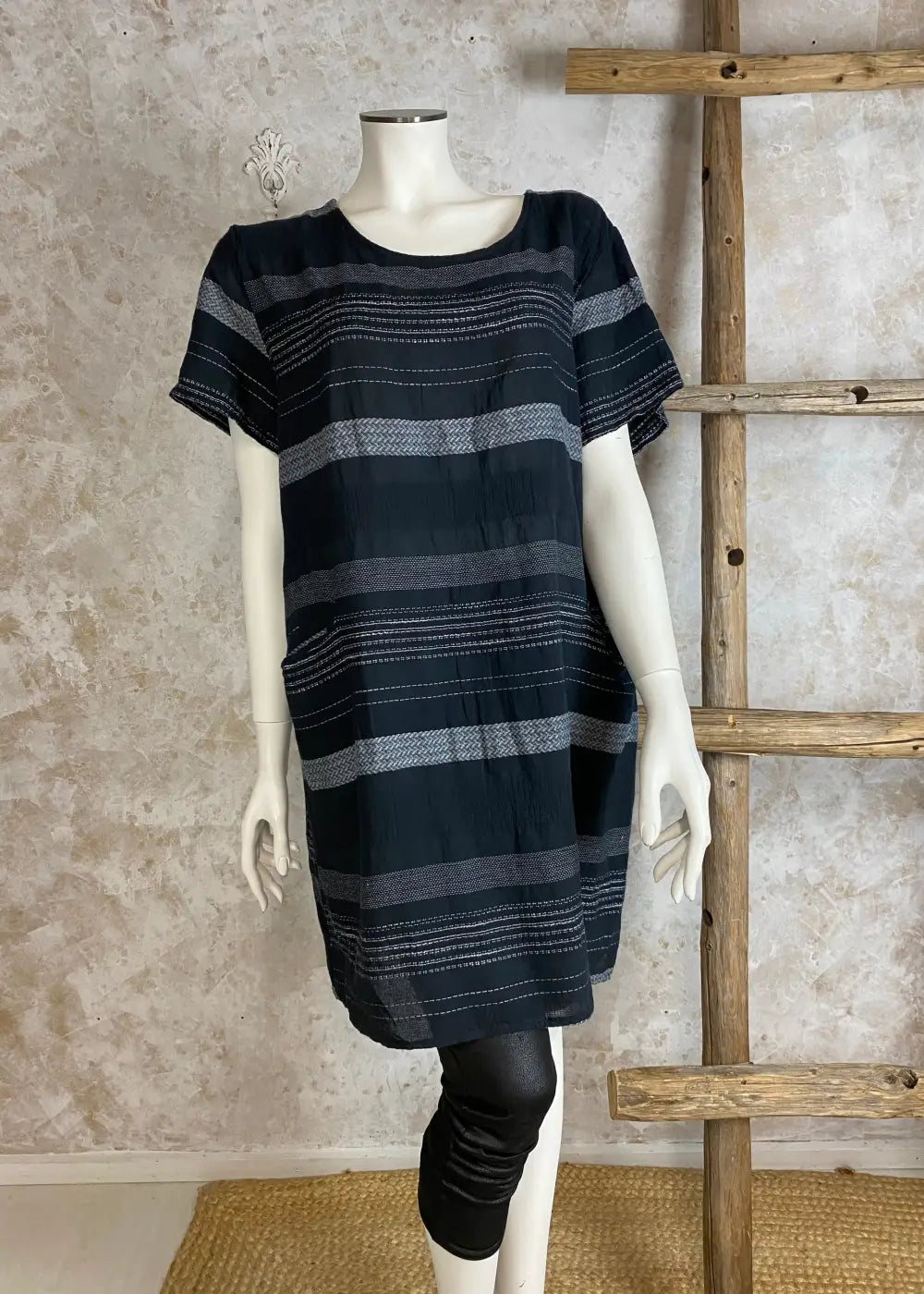 Tunikamekko maryl eri värejä 0624 | musta | tunika