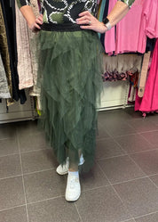 Tyllihame kuminauhavyötärö A-linjainen. Hameessa joustava alushame Käy myös tanssihameena.