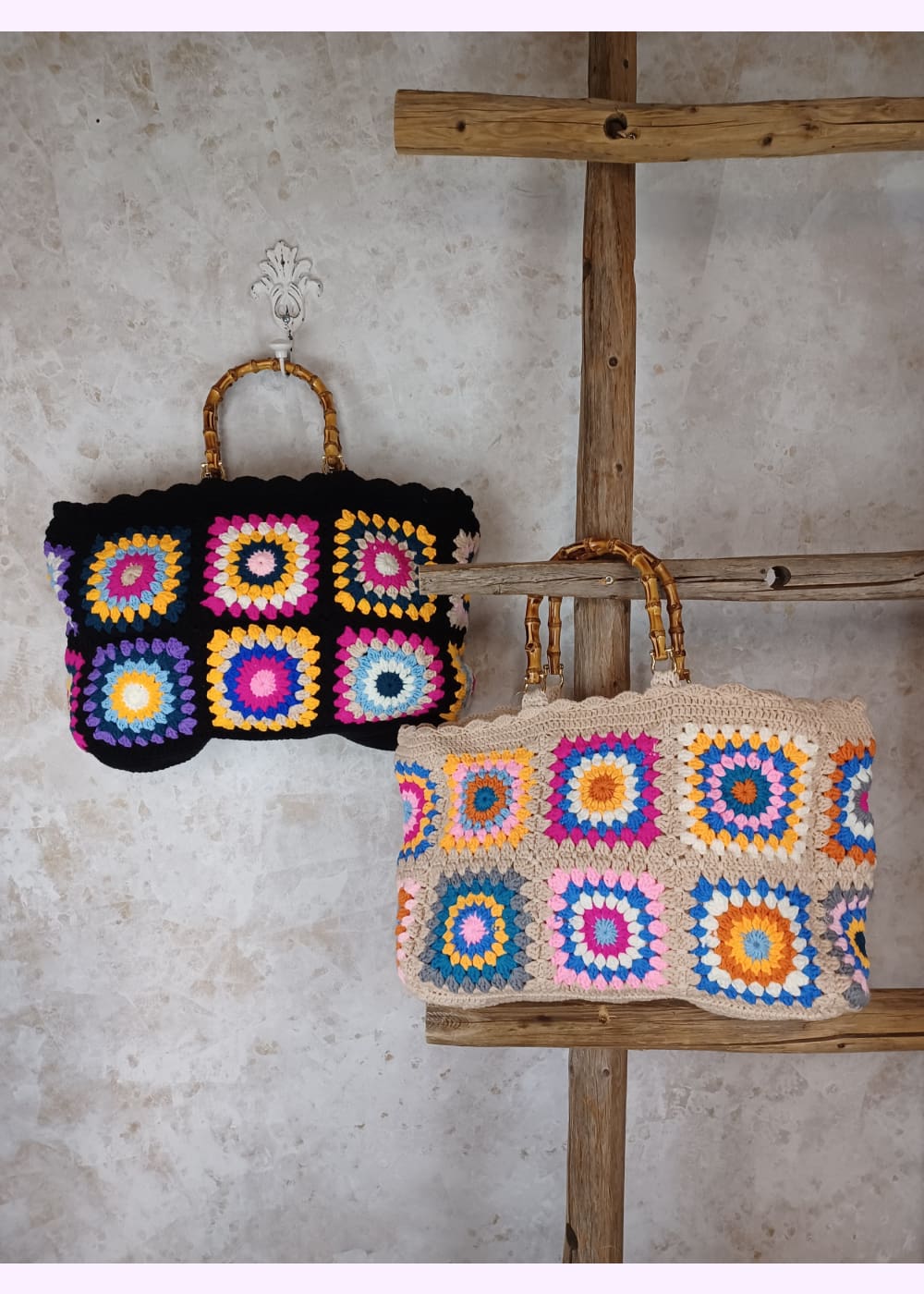 Virkattu laukku nova musta ja beige - laukut