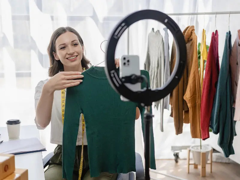 Mitä live shopping on?