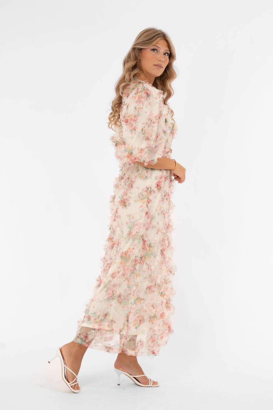 Naisten romanttinen maksimekko, kukkakuviollinen tylliröyhelö, joustava alusmekko, poikkileikkaus vyötäröllä, leveät hihat ja syvä V-pääntie