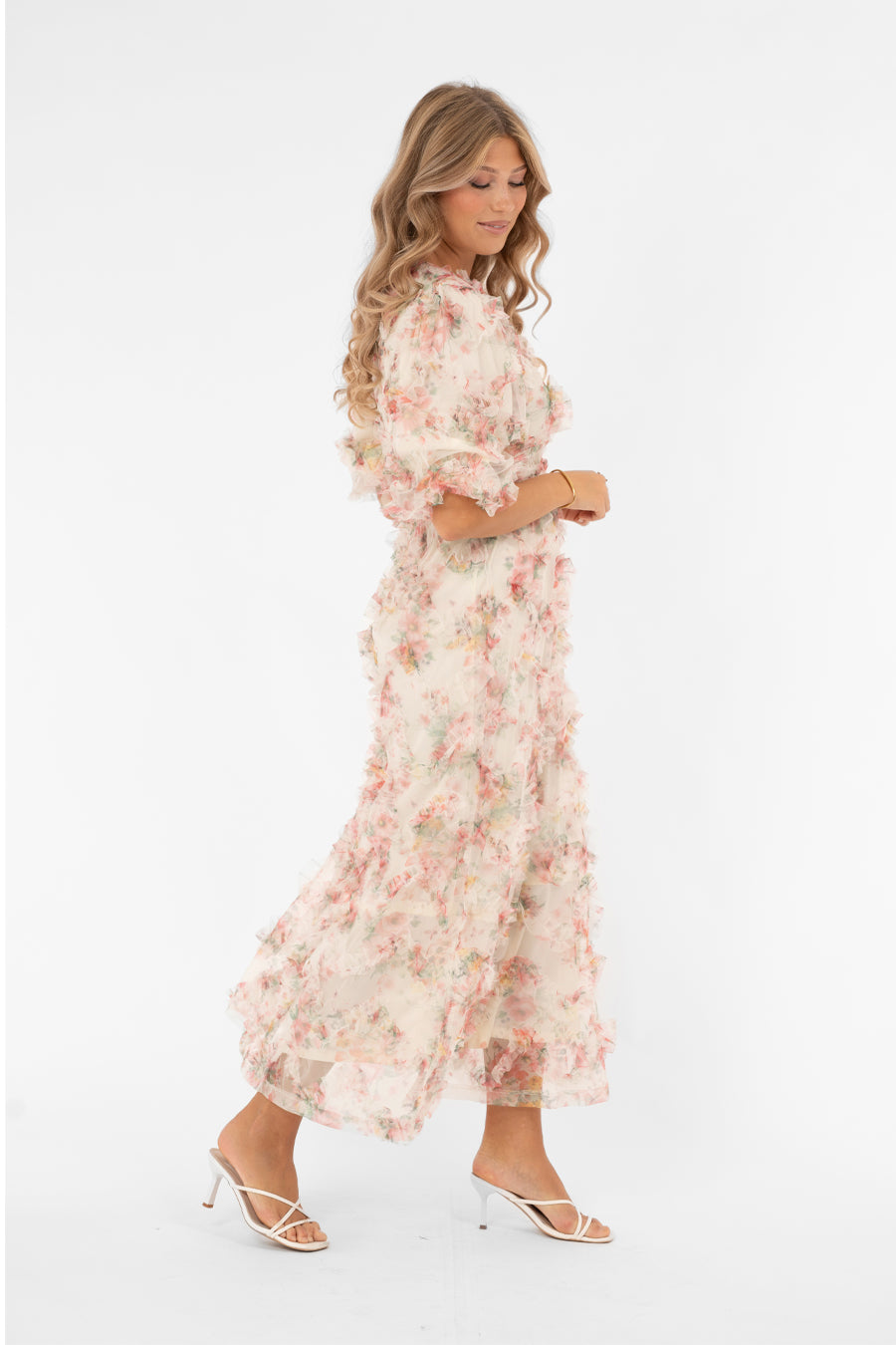 Naisten romanttinen maksimekko, kukkakuviollinen tylliröyhelö, joustava alusmekko, poikkileikkaus vyötäröllä, leveät hihat ja syvä V-pääntie