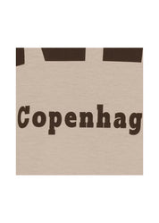 Beige oversized collegepaita printtikuviolla, pehmeä ja joustava materiaali, pitkät hihat ja O-pääntie