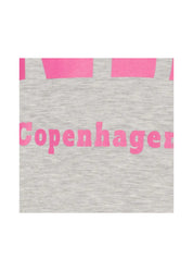 Harmaa-pinkki oversized collegepaita printtikuviolla, pehmeä ja joustava materiaali, pitkät hihat ja O-pääntie