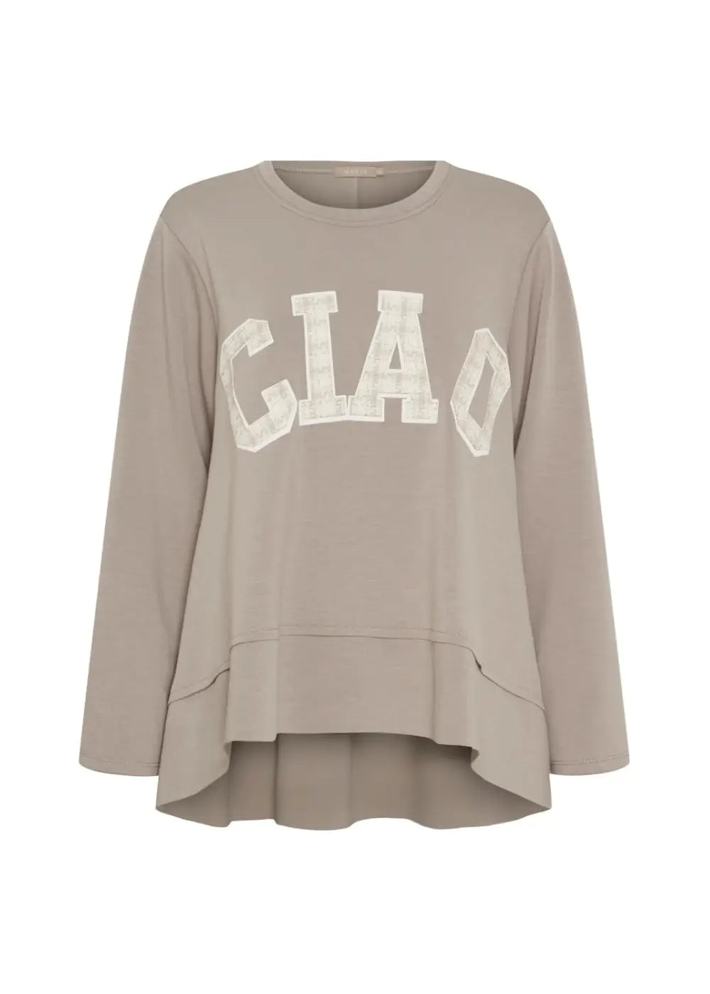 Trendikäs, pehmeä A-linjainen collegepaita Ciao-tekstillä arkeen; joustava kangas ja pidempi takahelma lisäävät mukavuutta.