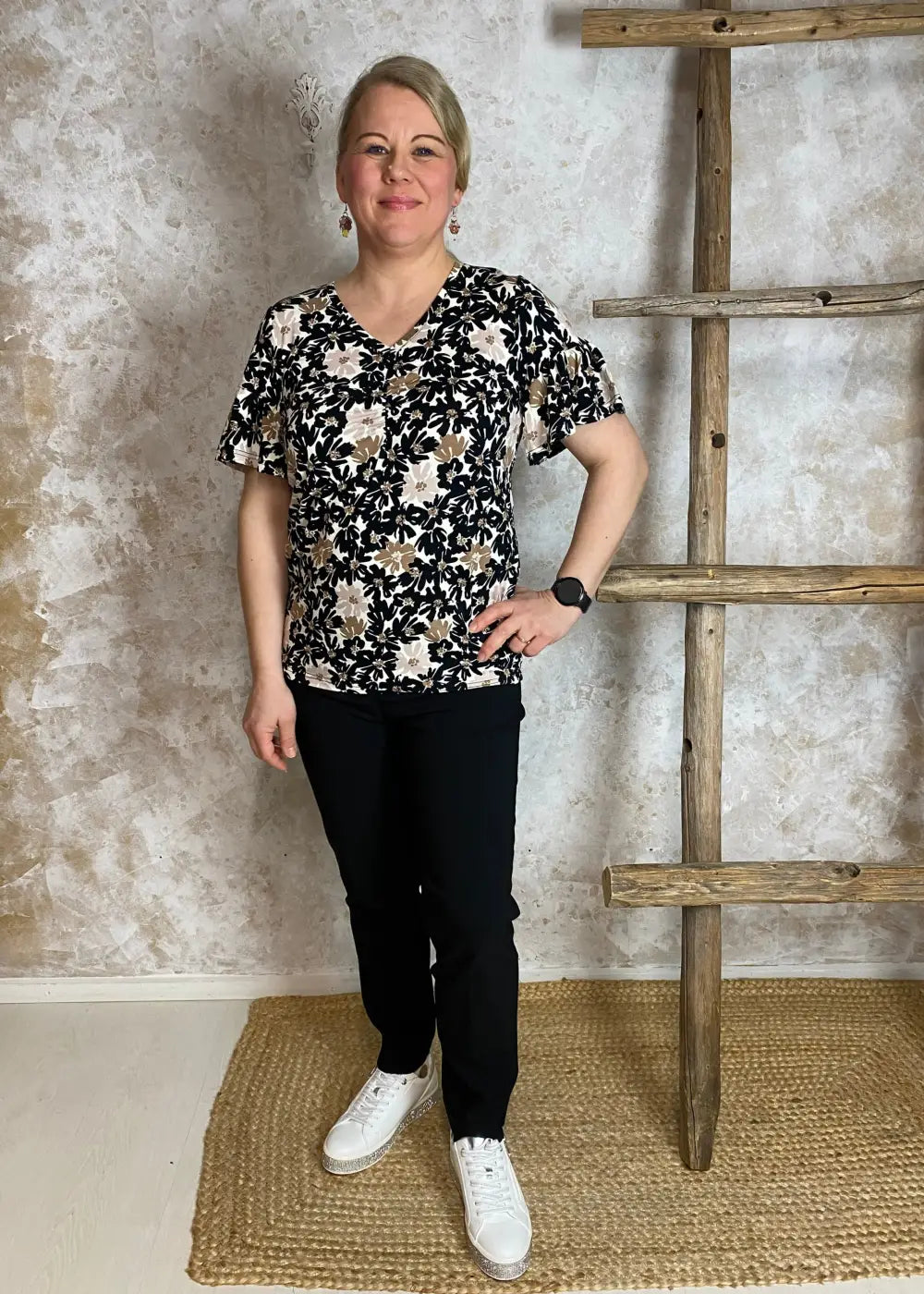 Naisten klassiset stretch-housut hyppyhousumallilla, korkea vyötärö ja kapeneva lahje, sopii työ- ja vapaa-ajan asuihin