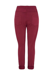 Violetinpunaiset rennot stretch-housut korkealla vyötäröllä, joustava materiaali, kapeneva lahje ja käytännölliset taskut arkeen.