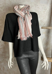 Huivi 113019 puna-harmaa-valkoraitainen 01125