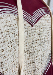 Hurmaava huppari pehmeästä collegekankaasta, glitteryksityiskohdilla ja naisellisella mallilla arkeen ja rentoihin hetkiin