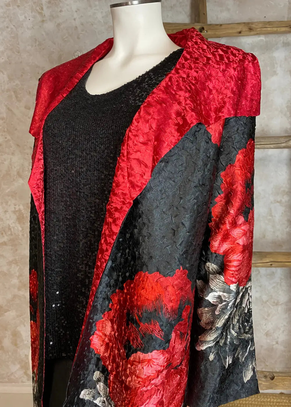 Kääntöjakku red rose punamusta 1124 - takki