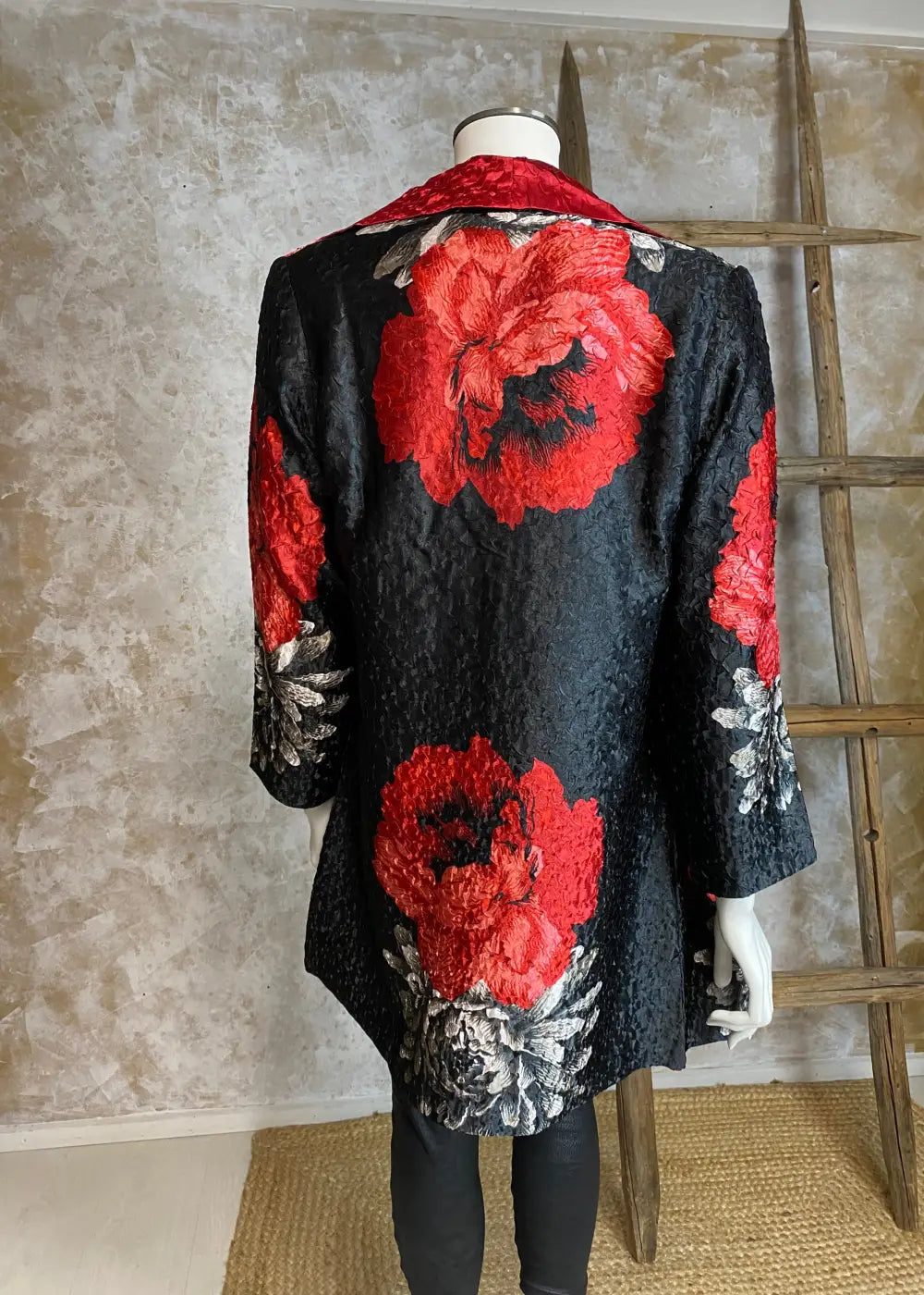 Kääntöjakku red rose punamusta 1124 - takki