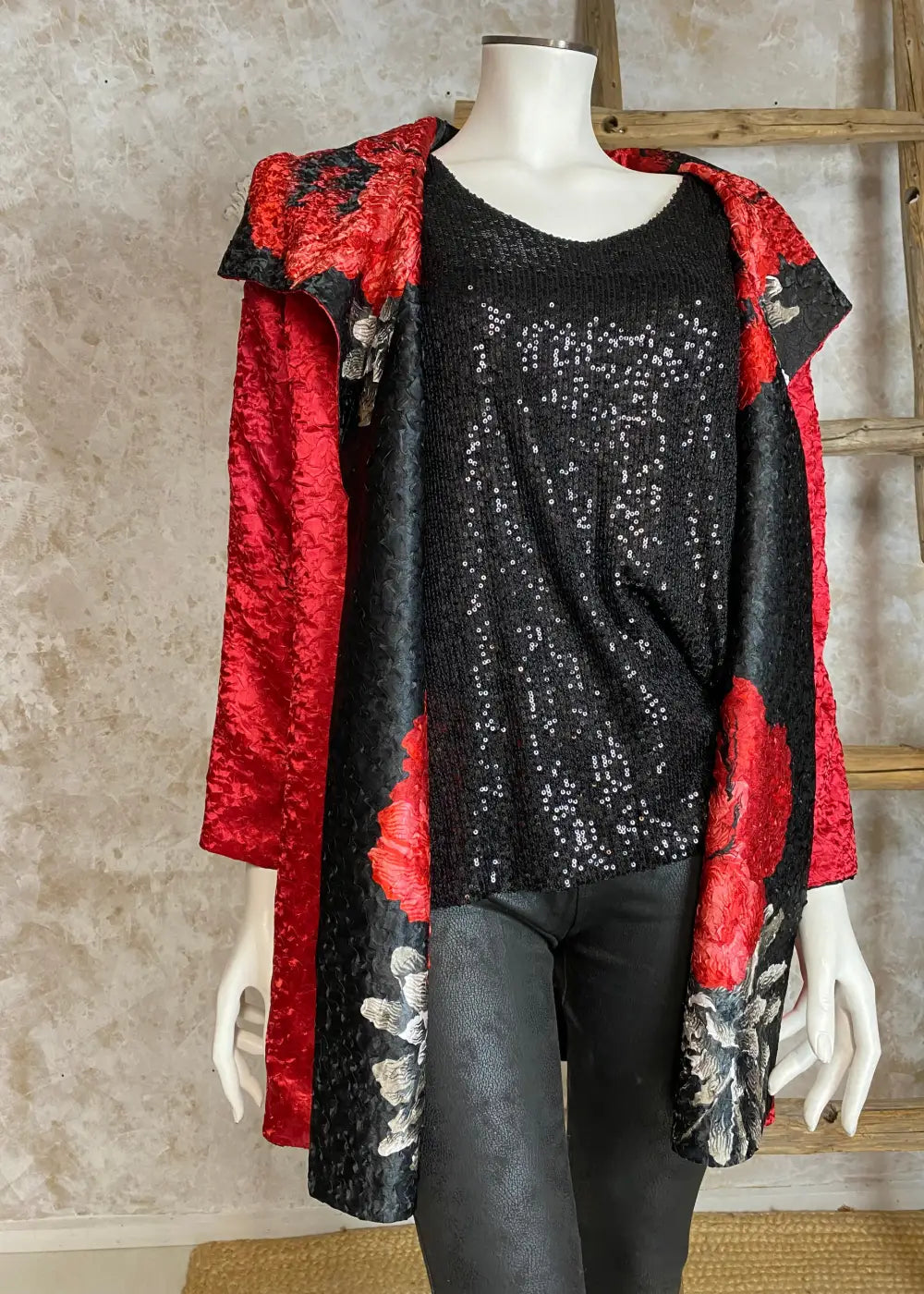 Kääntöjakku red rose punamusta 1124 - takki