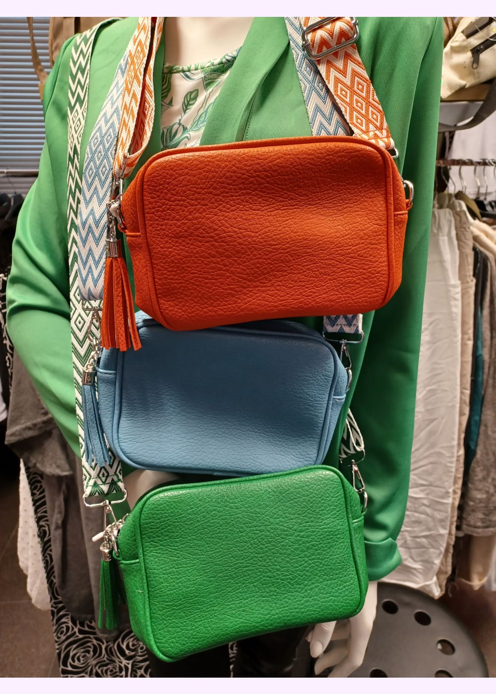 Laukku elvira eri värejä - laukut