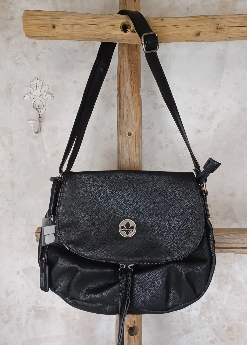 Laukku rieker 1117 musta - asuste