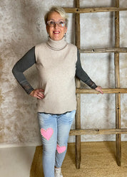 Neuleliivi magnolia eri värejä 0125 - neule