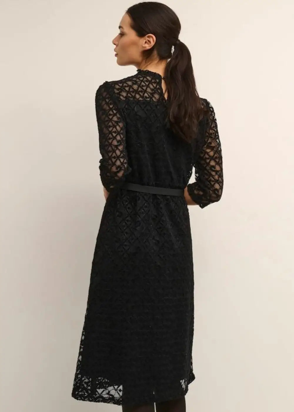 Pitsimekko gila cream musta - mekko