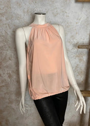 Rento hihaton toppi naisille, yksivärinen, solmittavat nauhat, koristeleikkaus, joustava ja kevyt materiaali.